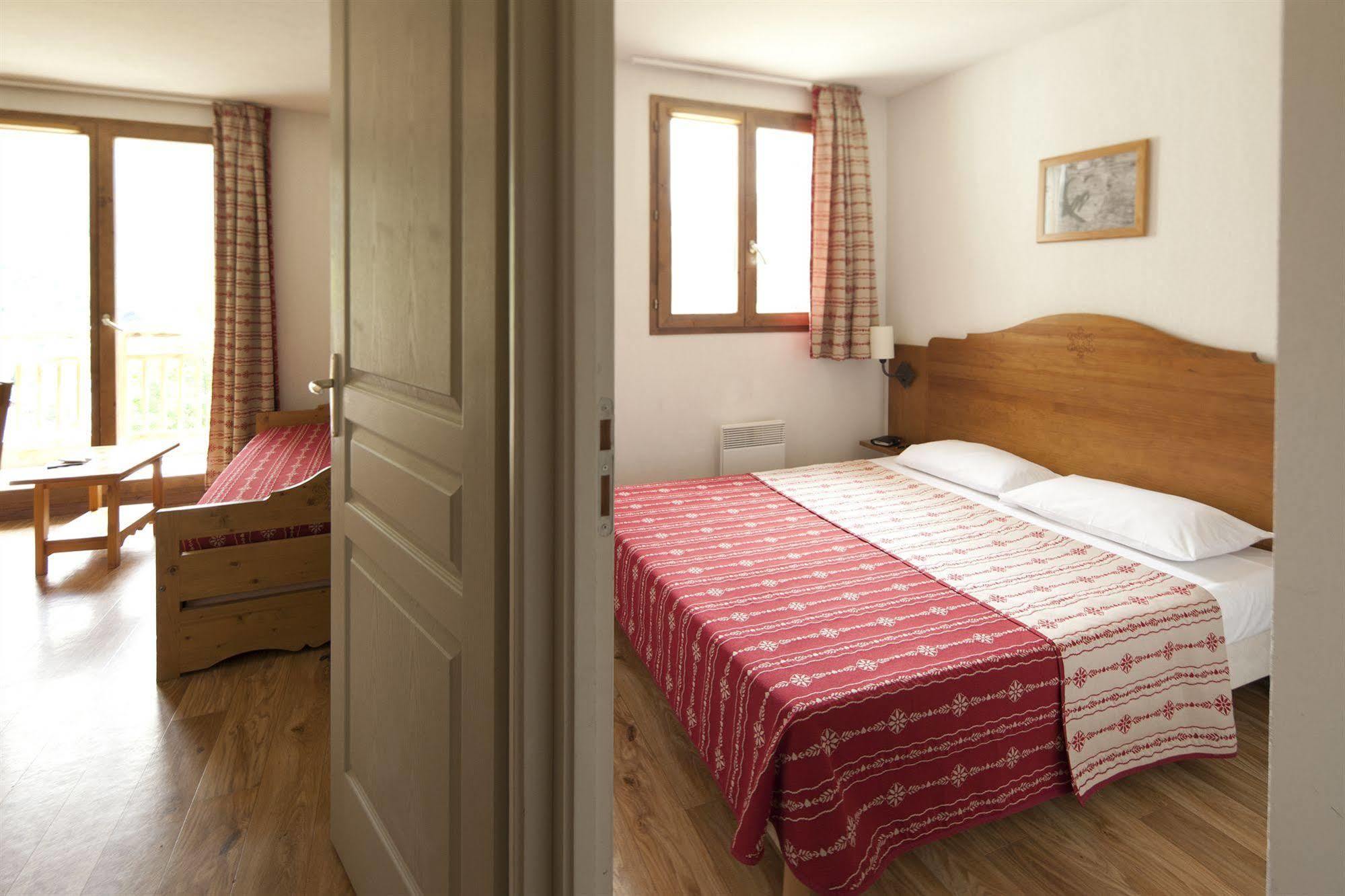 Vvf Residence Albiez-Montrond Maurienne Buitenkant foto