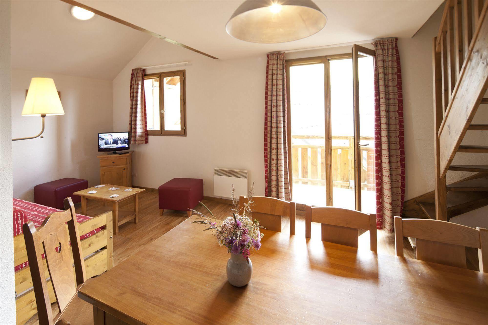 Vvf Residence Albiez-Montrond Maurienne Buitenkant foto